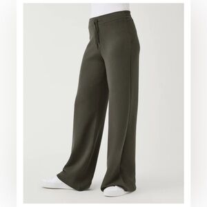 Spanx AirEssentials Wide Leg Pant
